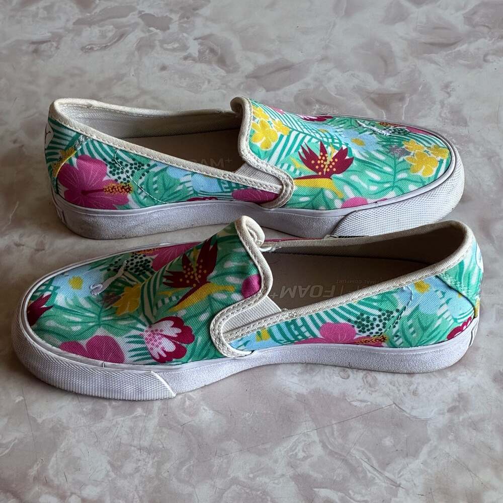 PUMA Women's Bari Slip-On Tropical Tropical Floral Sneakers